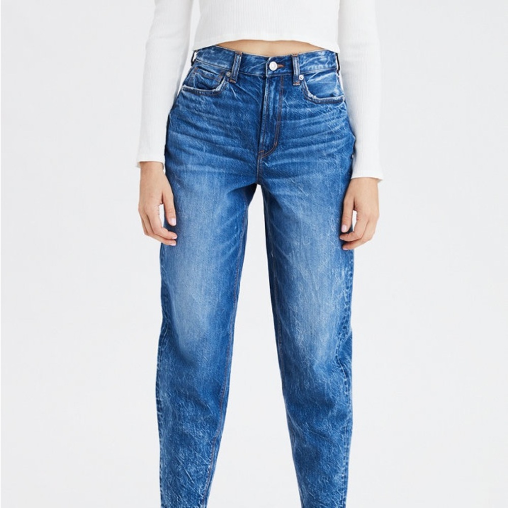 American Eagle Relaxed Mom Jeans